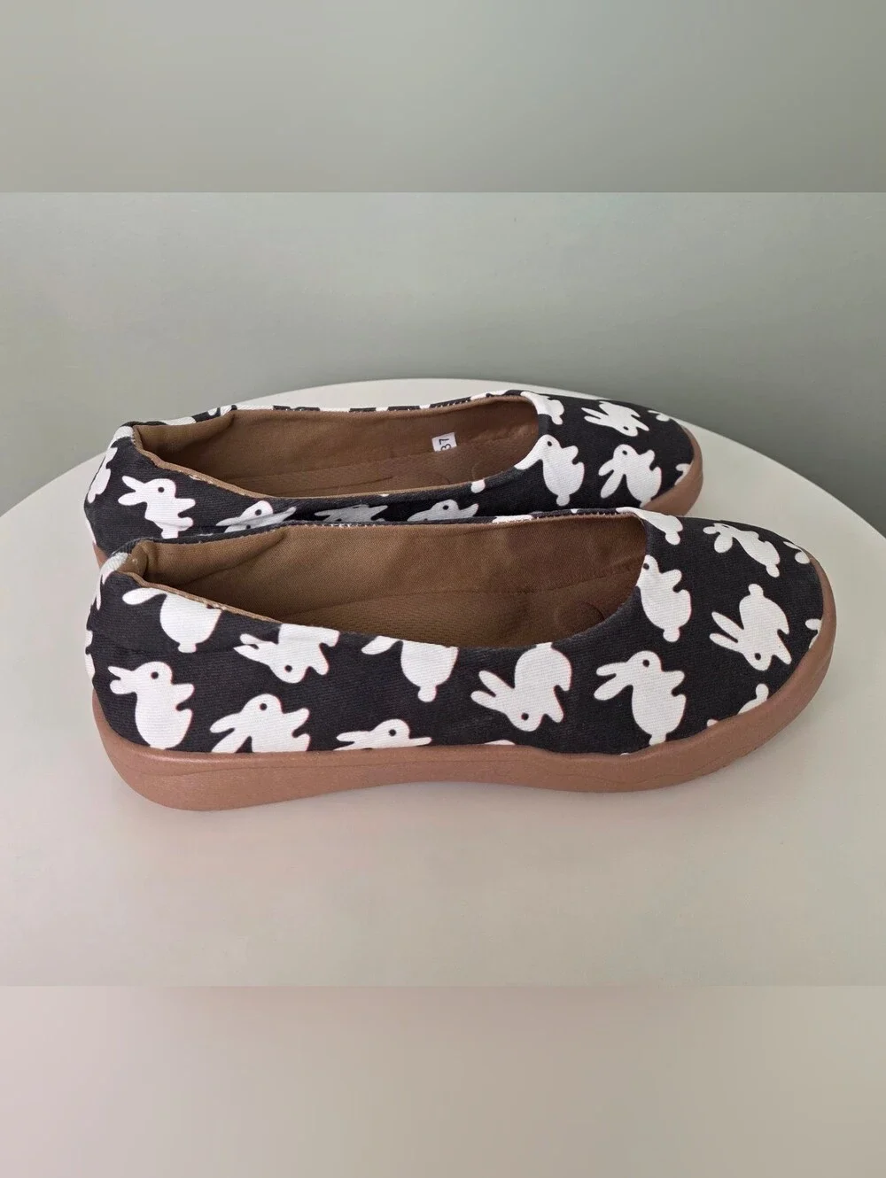 ​Cute Rabbit Bunny Print Slip On Canvas Flat Shoes Black White EU 37 / US 6.5-7